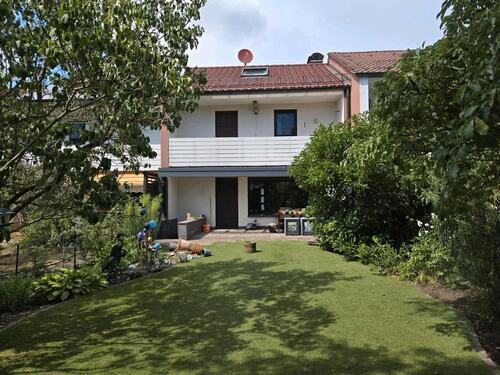 Foto - Gepflegtes Reihenmittelhaus - 450.000,00&nbsp;EUR Kaufpreis, ca.&nbsp; 121,00&nbsp;m&sup2;
