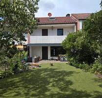 Gepflegtes Reihenmittelhaus - 450.000,00&nbsp;EUR Kaufpreis, ca.&nbsp; 121,00&nbsp;m&sup2; in Nürnberg (PLZ: 90453) Holzheim