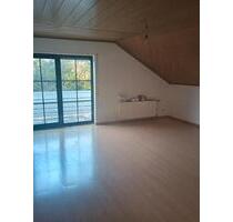 97qm DG Wohnung mit 3,5 Zimmern in super Lage Schwetzingen Schälz