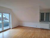 Foto - 3 Zimmer Dachgeschoss Wohnung - 1.100,00 EUR Kaltmiete, ca.  105,00 m²