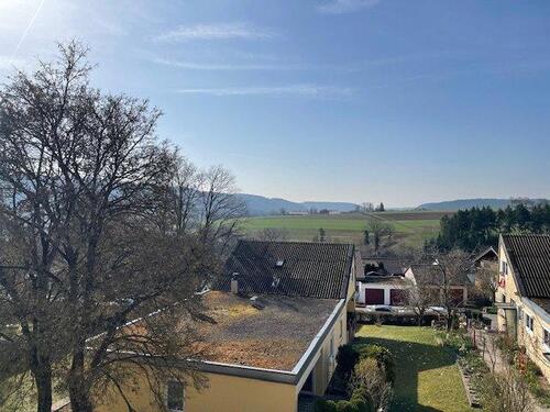 Foto - Sofort frei: 3 Zi.-ETW mit Balkon und traumhaftem Ausblick