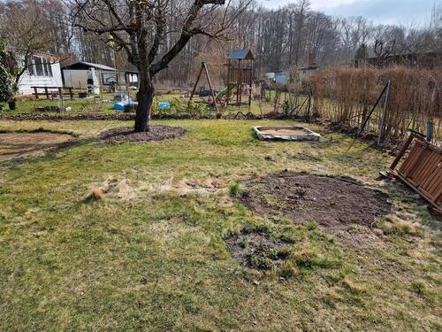 Foto - Schöner Garten mit massiver Gartenlaube – Nähe Wolzensee