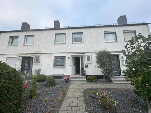 Foto - Reihenmittelhaus mit Keller in Niederkassel