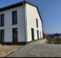 Moderne Doppelhaushälfte in Eichendorf – hochwertig & energiesparend - Arnstorf