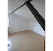3 Zimmerwohnung DG. 75 qm - 650,00 EUR Kaltmiete, in Ebersbach-Musbach (PLZ: 88371)