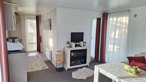 Foto - Modernes Mobilheim „Joli Natur 1“ – neuwertig