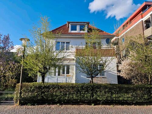 Foto - Stadtvilla in Oldenburg Innenstadt-7 Zimmer-Balkon-Wintergarten