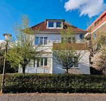 Stadtvilla in Oldenburg Innenstadt-7 Zimmer-Balkon-Wintergarten