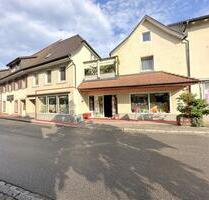 Ladenlokal direkt an der Ortsdurchfahrt in Steinen!