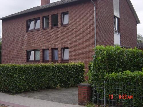 Foto - Erdgeschoß-Wohnung mit 4 Zimmern