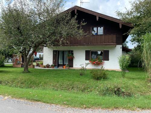 Foto - Ruhige 85 qm Wohnung im OG eines Zweiparteienhaus