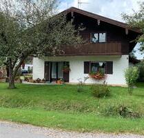 Ruhige 85 qm Wohnung im OG eines Zweiparteienhaus - Valley