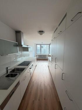 Foto - Frisch renovierte 3-Zi.Whg. in Leonberg mit Balkon und Tiefgarage