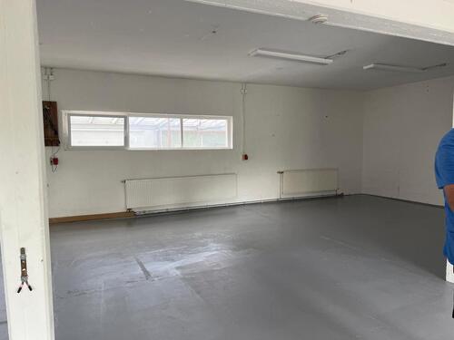 Foto - Lager zu vermieten, mit Büro, zentrale Lage, aufteilbar