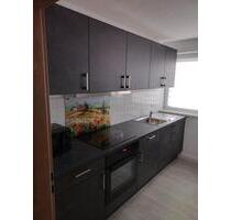 Selb 3-Zimmer-Wohnung frisch renoviert Küche & Einrichtung