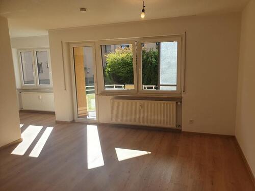 Foto - Zentral gelegene, ruhige 2,5-Zimmer-Wohnung, TG, Balkon, Keller