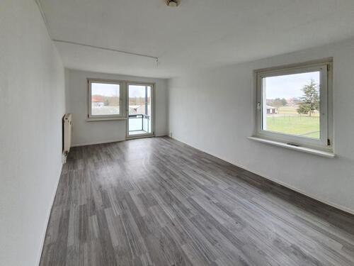 Foto - Familienfreundliche 4-Zimmer-EG-Wohnung mit Balkon wartet auf Sie!