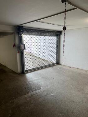 Foto - Tiefgaragenplatz in Erlangen Zentrum zu vermieten!