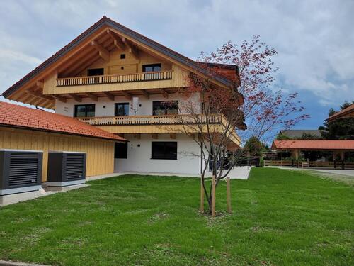 Foto - Hochwertige 3-Zimmer Dachgeschosswohnung in Bernau am Chiemsee
