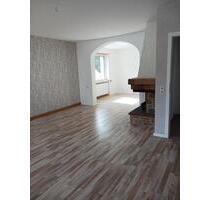 Helle, sonnige 4 ZKB-Wohnung mit Balkon zu vermieten - Waldmohr