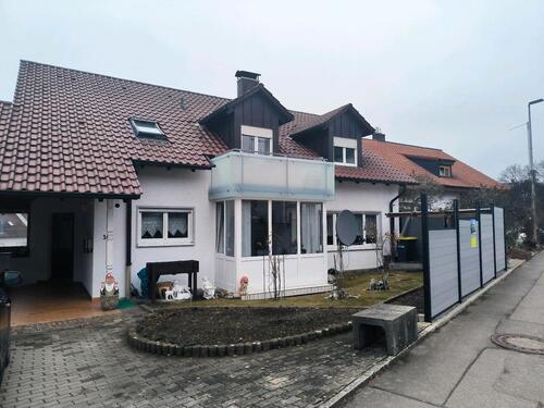 Foto - Gemütlich 3 Zimmer 90m2 Dachgeschoss Wohnung in Baindt 1200€