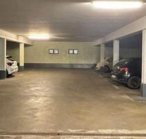 Tiefgaragenstellplatz zu vermieten - Heßdorf