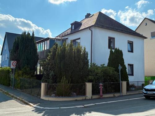 Foto - Einfamilienhaus 5 Zimmer, 2 Bäder, ca 135 qm, Provisionsfrei