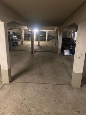 Foto - Tiefgaragen-Stellplatz zu vermieten