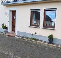 3 ZKB-Wohnung mit Garage, Garten und Terrasse in Lützkampen