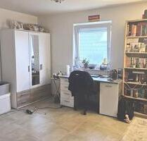 Große, neuwertige, 1,5 Zi.-Single-DG-Whg. in Stgt.-Zuffenhausen - Stuttgart