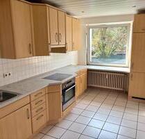 Erdgeschosswohnung mit Möbel in Duisburg Vierlinden