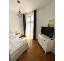 Möblierte helle 2-Zimmer-Wohnung mit Balkon in der Altstadt - Magdeburg