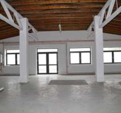 Foto - Vielfältig nutzbare 200 m² große Gewerbeimmobilie oder Lagerhalle ( Preis mit MwSt.)