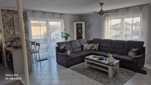 Foto - Moderne 4 Zimmer Wohnung, mit Balkonen und Tiefgaragenstellplatz