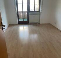 Schöne helle 3-Zimmer Wohnung mit Balkon und TG-Stellplatz - Mehring