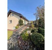 Große Familienwohnung 138 m² 6 Zimmer 2 Bäder Terrasse & Garten - Nentershausen