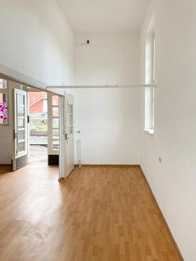 Foto - Kioskfläche direkt vom Eigentümer im Bahnhof Oestrich Winkel zu vermieten!