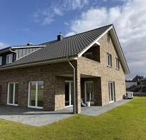 NEUBAU DHH 6 ZKB mit EBK und Carport in Uchte*** Erstbezug