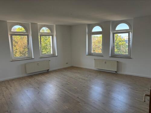 Foto - renovierte 3 - Raum - Dachgeschoss - Wohnung