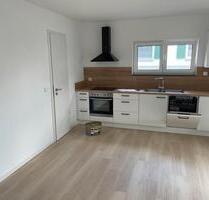 Zweifamilienhaus Baujahr 2021 inkl Vollkeller (vermietet) - Duisburg Großenbaum