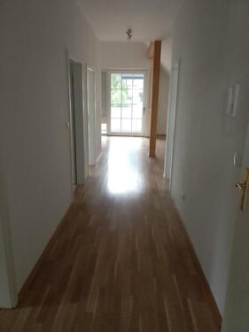 Foto - Etagenwohnung zur Miete in Kirchheim an der Weinstraße