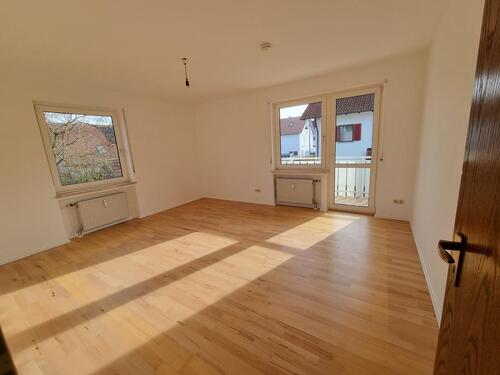 Foto - Lichtdurchflutete, sonnige 4 Zimmer Wohnung zu vermieten