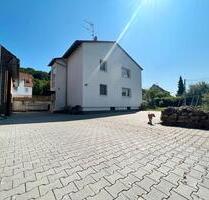 Einfamilienhaus 180 m² Wohnfläche mit Terrasse, Balkon & Garten - Groß-Umstadt Einfamilienhaus 180 m² Wohnfläche mit Terrasse, Balkon & Garten - Groß-Umstadt
