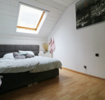 Helle schöne Wohnung im 3.OG eines ruhigen und gepflegten MFH - Mönchengladbach Süd