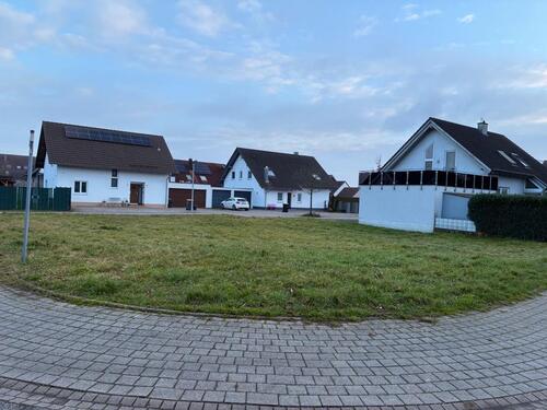 Foto - Baugrundstück 538 qm im schönen Söllingen