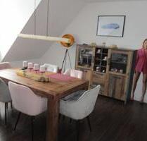 Moderne, helle Maisonette-Wohnung mit Loggia - 4 Zimmer | 110 m² | Helles Ambiente | Tageslichtbad - Zschopau