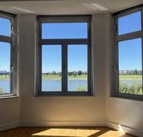 ## Exklusive Wohnung in denkmalgeschütztem Altbau mit Rheinblick ## - Düsseldorf