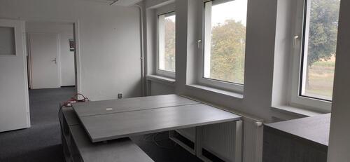Foto - helle Büroräume in Kölleda zu vermieten OPTIONAL: mit vielen Stellplätzen