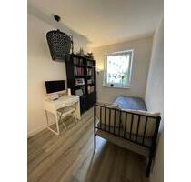 Charmante 1,5-Zimmer-Wohnung inkl. Strom + Wasser - Köln