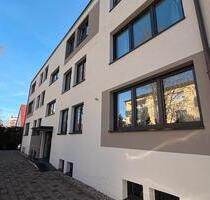 Helle 4-Zimmer-Wohnung mit Balkon in Germering